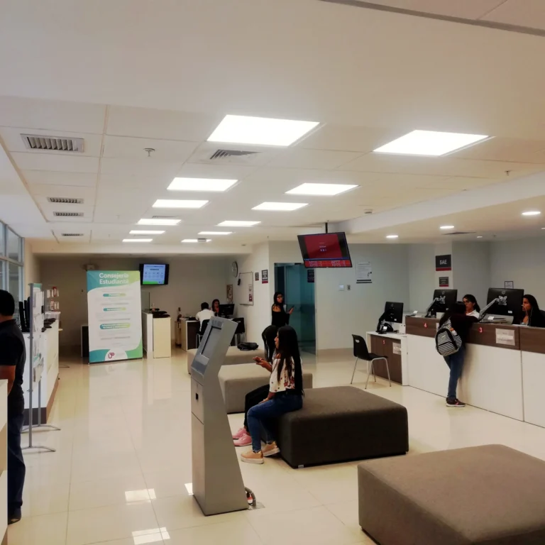 Acondicionamiento de la oficina Núcleo de Servicios en la UTP sede San Juan Lurigancho.