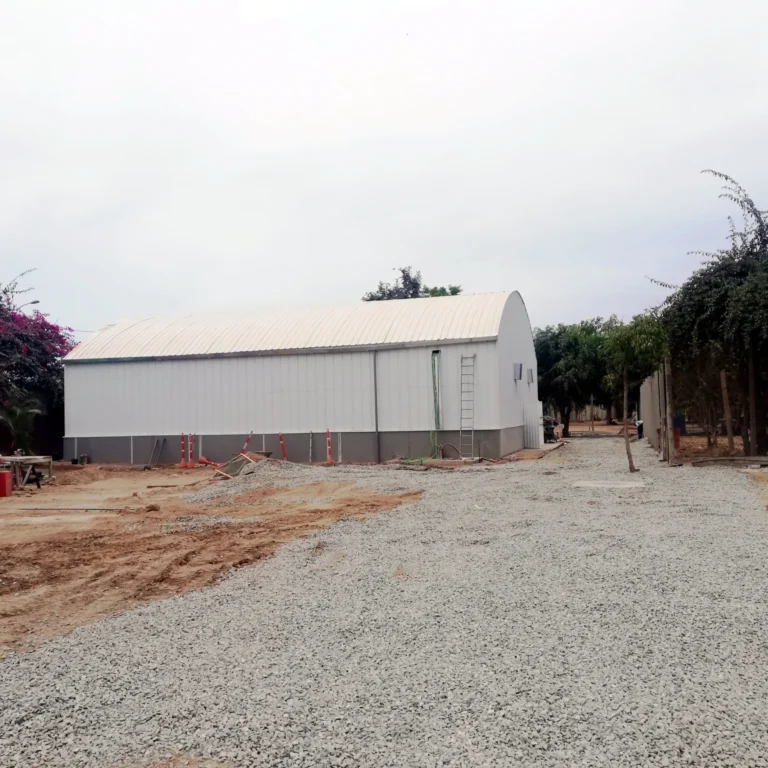 Entubado eléctrico para la red de comunicaciones USIL sede Pachacamac