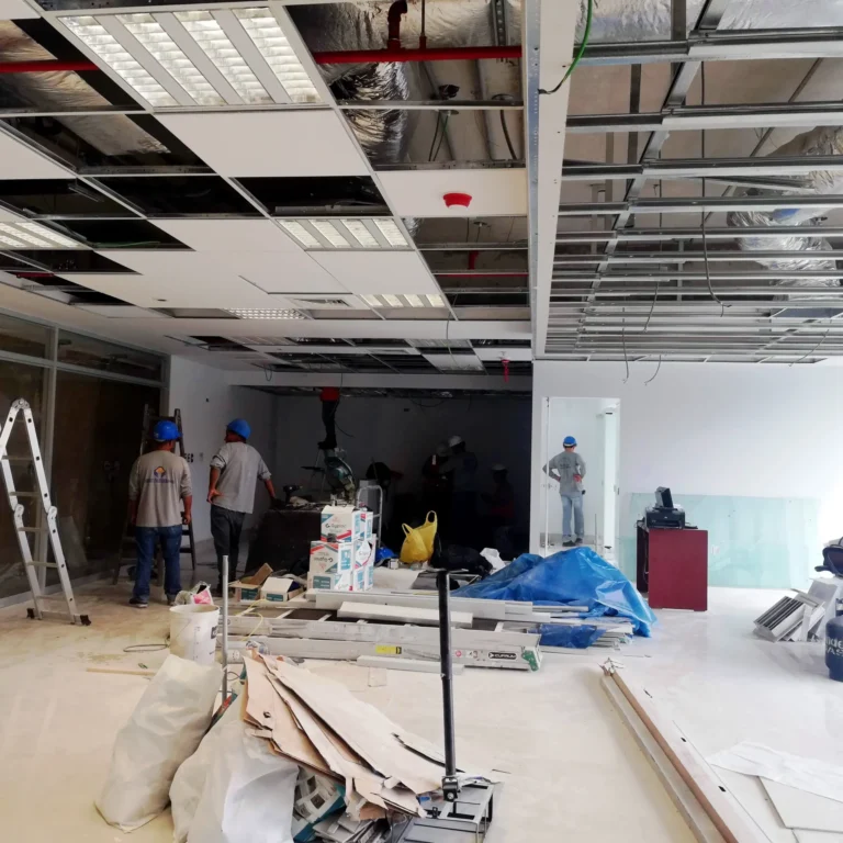 Acondicionamiento de la oficina Núcleo de Servicios en la UTP sede San Juan Lurigancho.