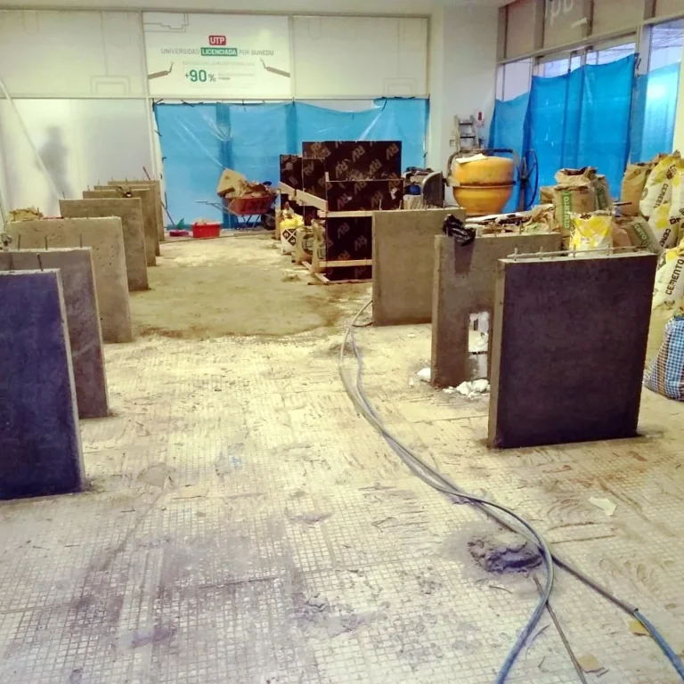 Laboratorio de Química en la UTP sede Lima Norte.