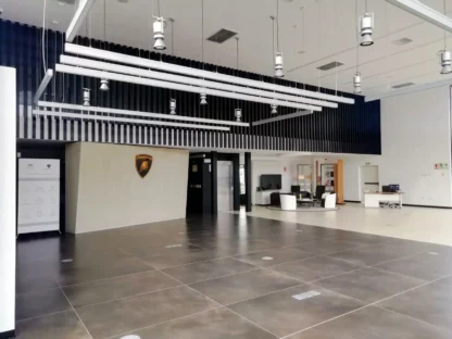 Implementación y Remodelación - Obras civiles y construcción - Remodelación de showroom Lamborghini y Bentley