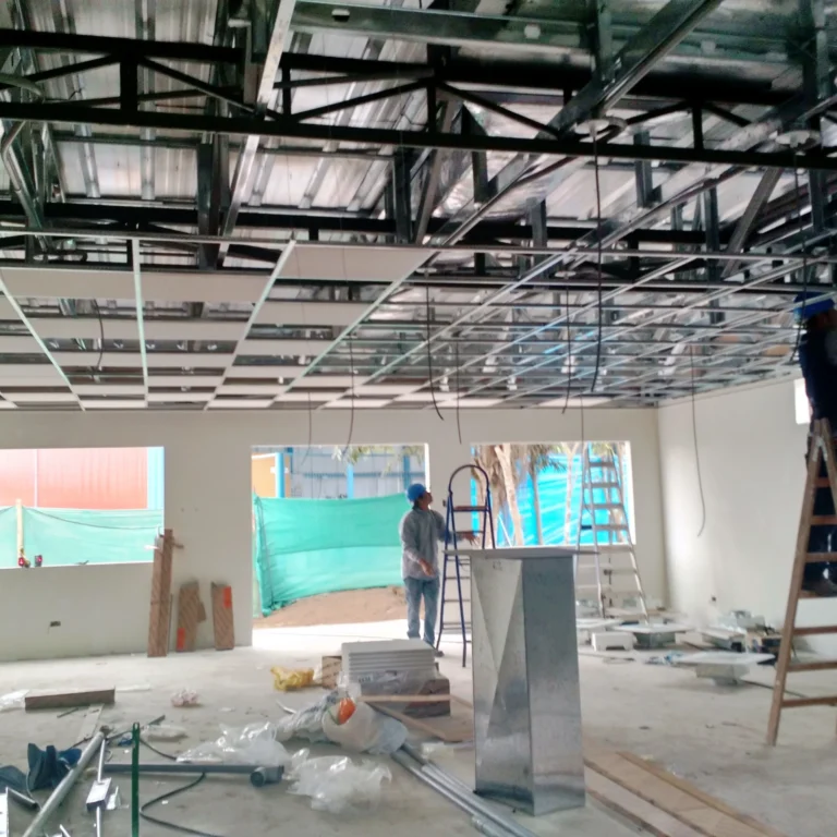 Construcción de Oficinas Sala de Profesores en la USIL Pachacamac