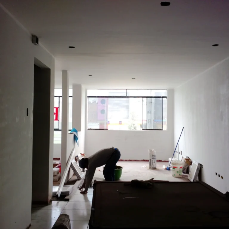 Construcción de Agencia Qapaq Mariscal Cáceres