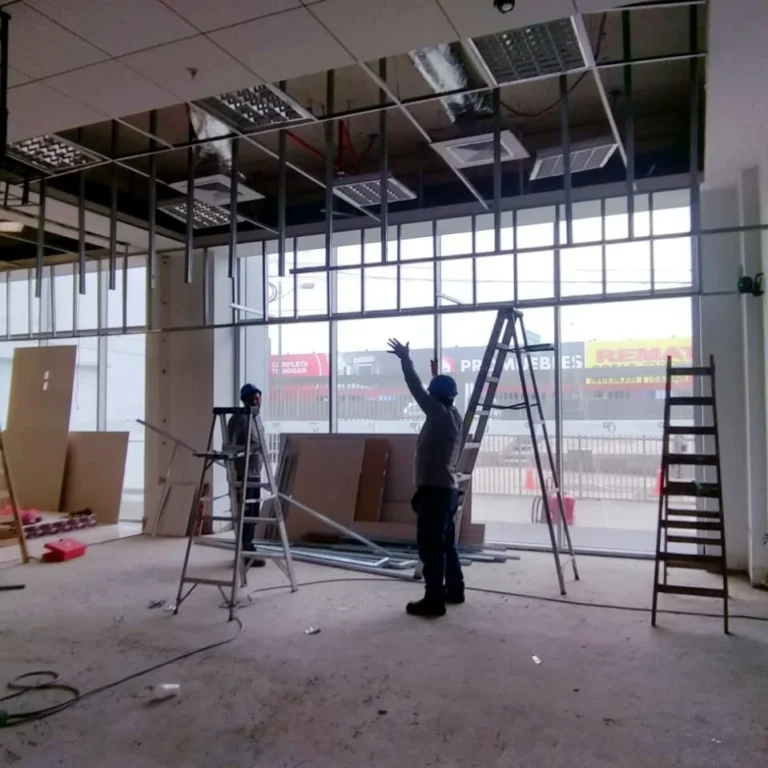 Acondicionamiento de la oficina de Sala de Ventas en la UTP sede Lima Norte