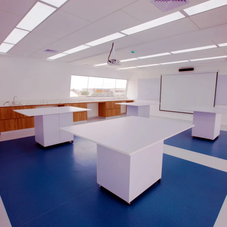 Acondicionamiento Integral Pabellón “L” para la Clínica de Simulación Etapa 1 y Etapa 3– Campus Villa UCS