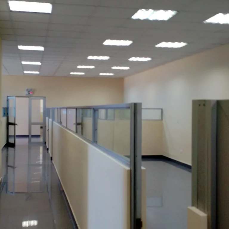 Acondicionamiento y construcción de Oficinas Administrativas en Universidad SISE.