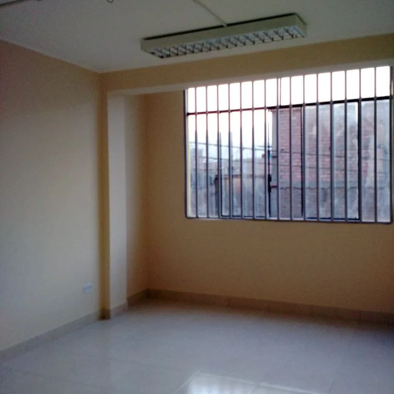 Construcción de Agencia Qapaq Mariscal Cáceres