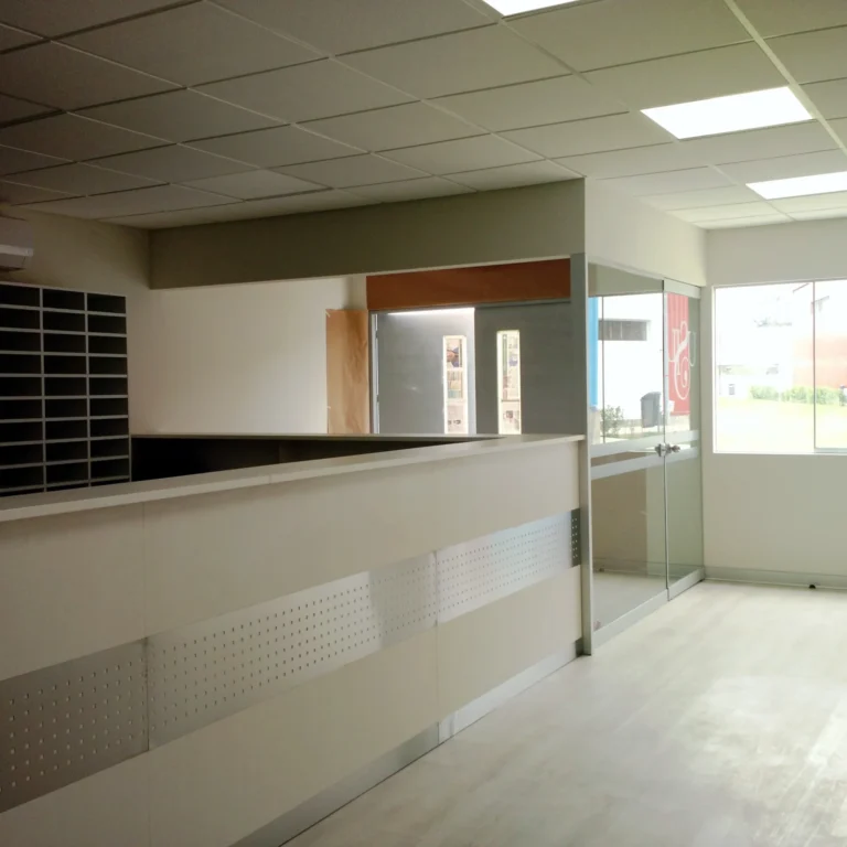 Construcción de Oficinas Sala de Profesores en la USIL Pachacamac