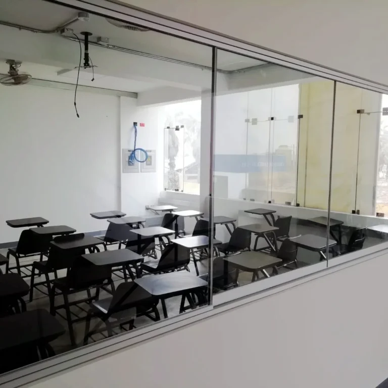 Acondicionamiento de laboratorios y aulas en SISE sede Surco y la sede San Juan de Miraflores.